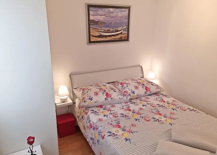 Near The Διαμέρισμα *