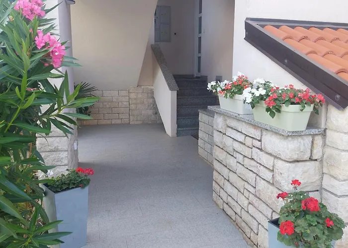 Near The Διαμέρισμα Πούλα